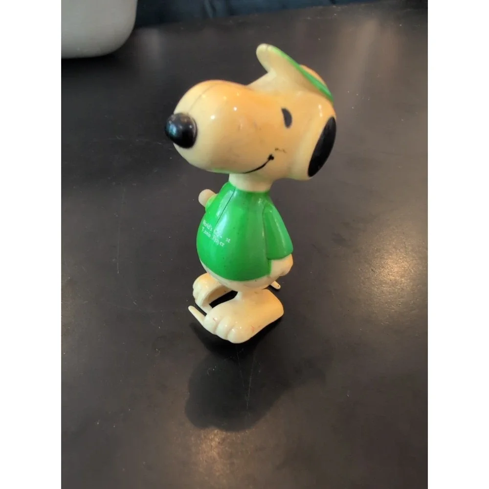 Vintage Aviva Ent. Inc. Peanuts Wind-Up Snoopy Toy 1958/1966